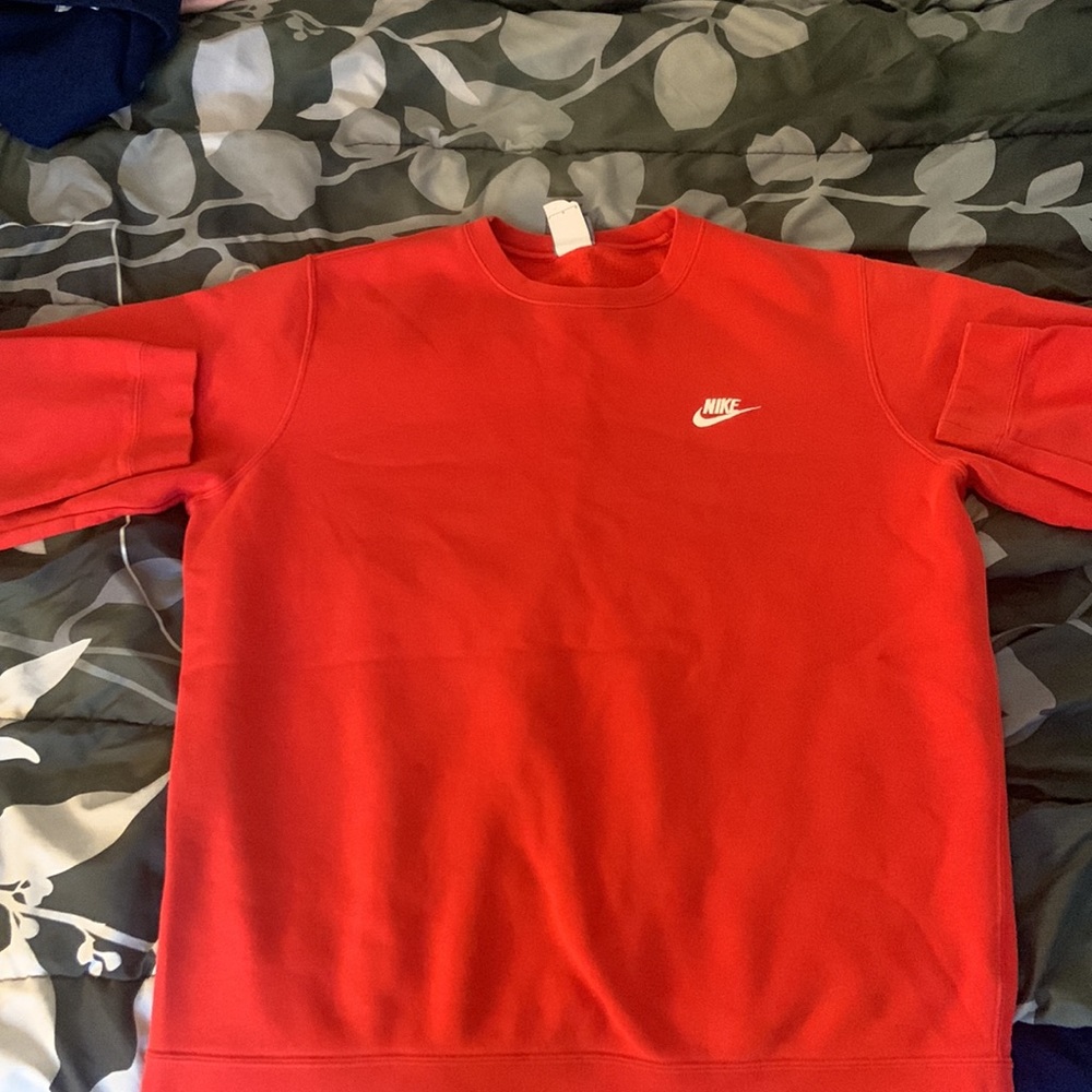 Red Nike jumper large